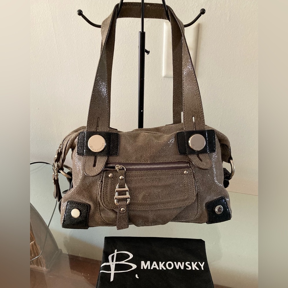 B. Makowsky Shoulder Bag